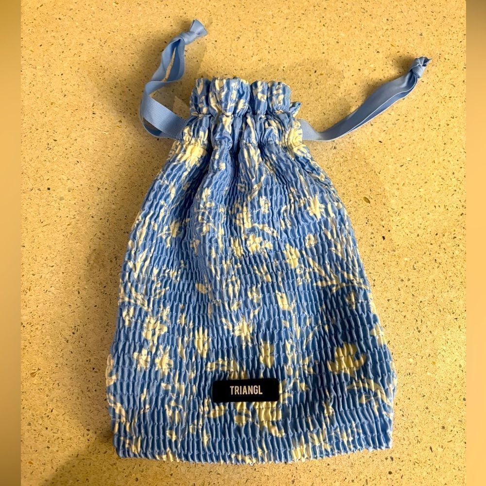 Triangl Blue and Yellow Drawstring Bag/Pouch